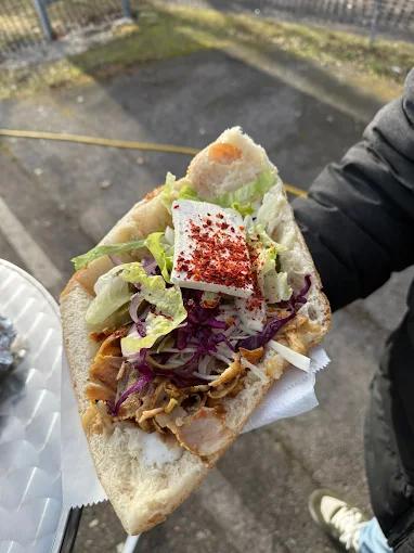 Frisch zubereiteter Berlinzer Döner